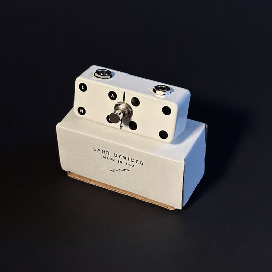 Land Devices: Domino Ring Mod / Octave in White